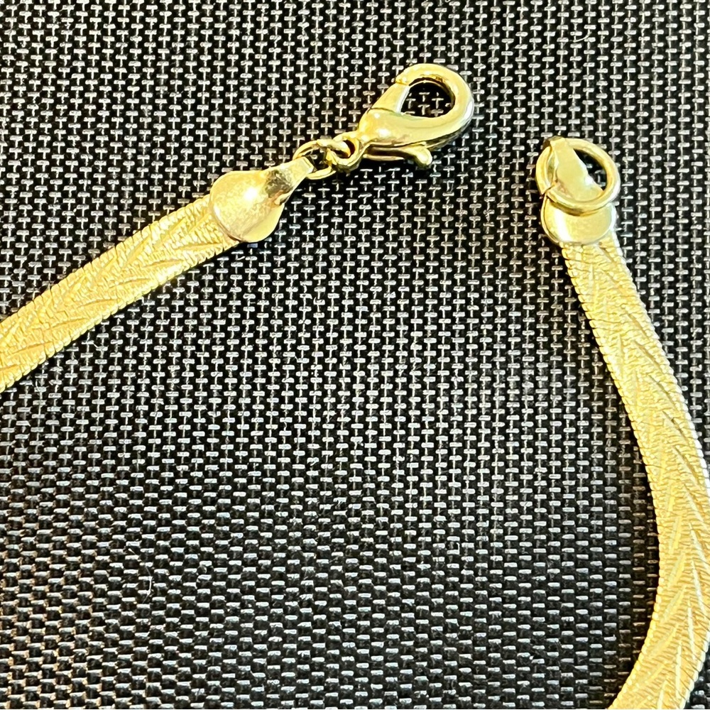 Gold bracelet